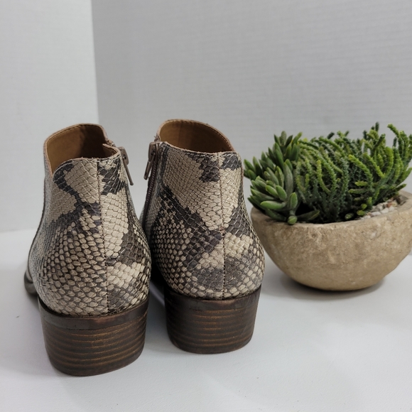 NWT Lucky Brintly Leather Waterproof Bootie 9.5 - Picture 6 of 11